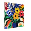 Flores abstractas en colores vibrantes, arte digital moderno, decoración para espacios creativos y artísticos.