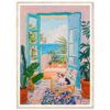 Puerta abierta al balcón con vista al mar, decoración con plantas y silla rústica.