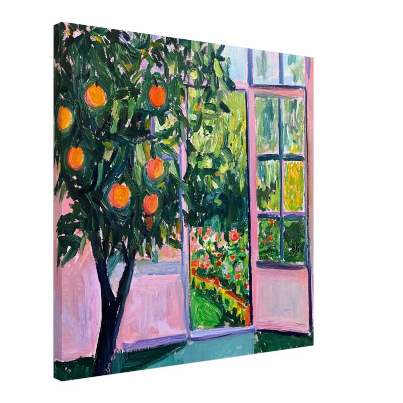 6fc5bdd5-2427-4cdc-a650-6eb8970dad25.jpg Árbol con naranjas en un patio con ventana, pintura en estilo impresionista, arte digital.