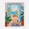 Puerta abierta con vista al mar y plantas tropicales en interior estilo acuarela.