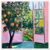 Naranja en árbol frutal junto a ventana de estilo pintura expresionista.