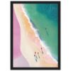 Crea una imagen de una playa vista desde arriba con olas turquesas y arena en tonos pastel.